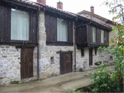 Apartamentos Rurales y Casa de "Fuente l'Aceu"