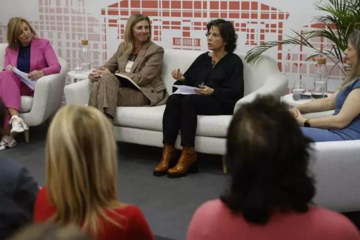 MUJERES CUENCA